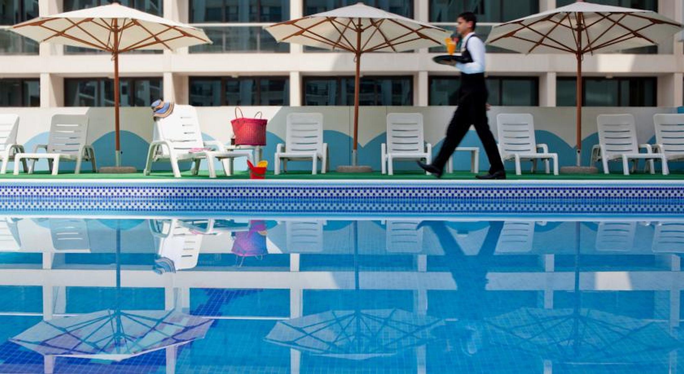 Golden Sands Hotel Apartments Dubai Exterior photo