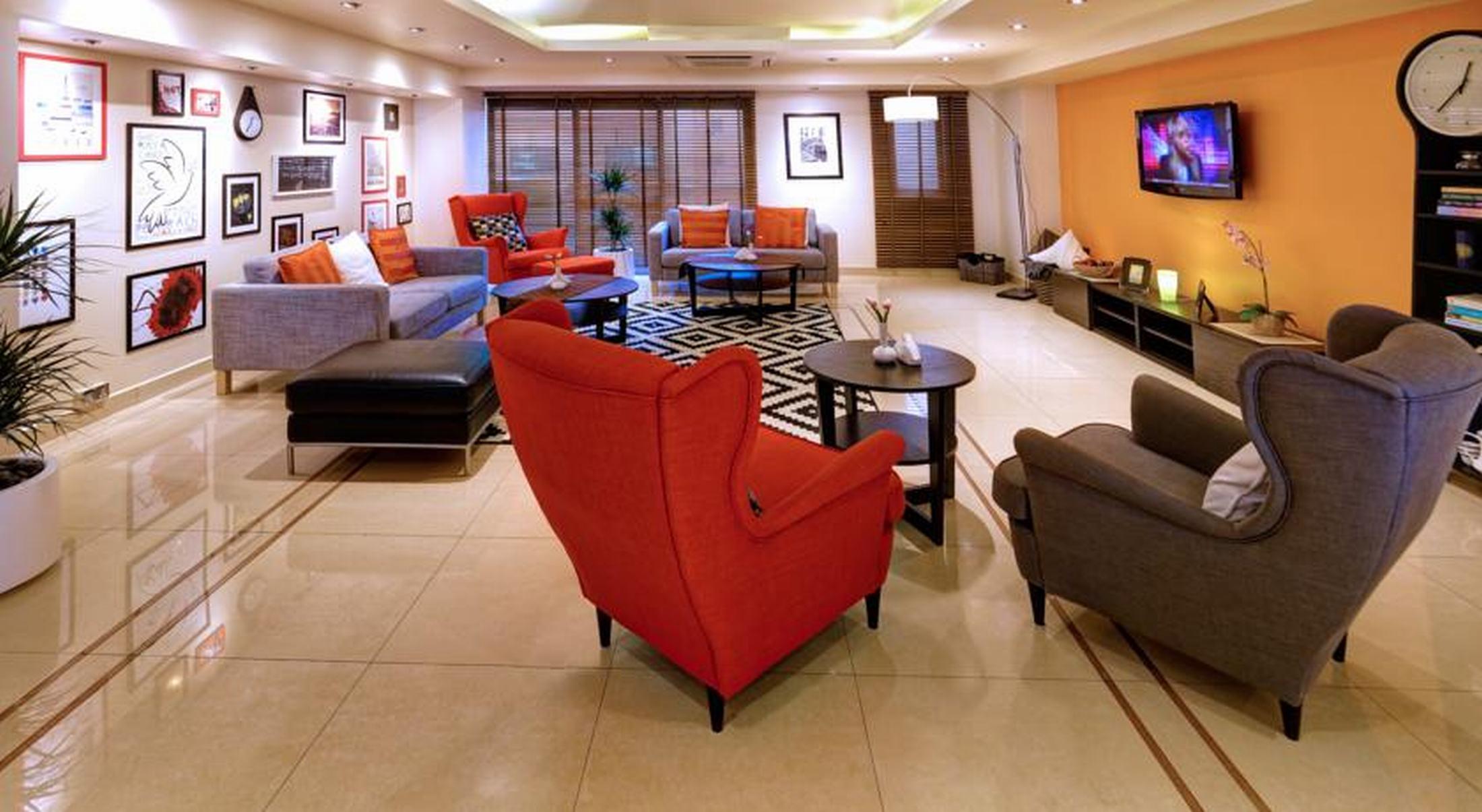 Golden Sands Hotel Apartments Dubai Exterior photo